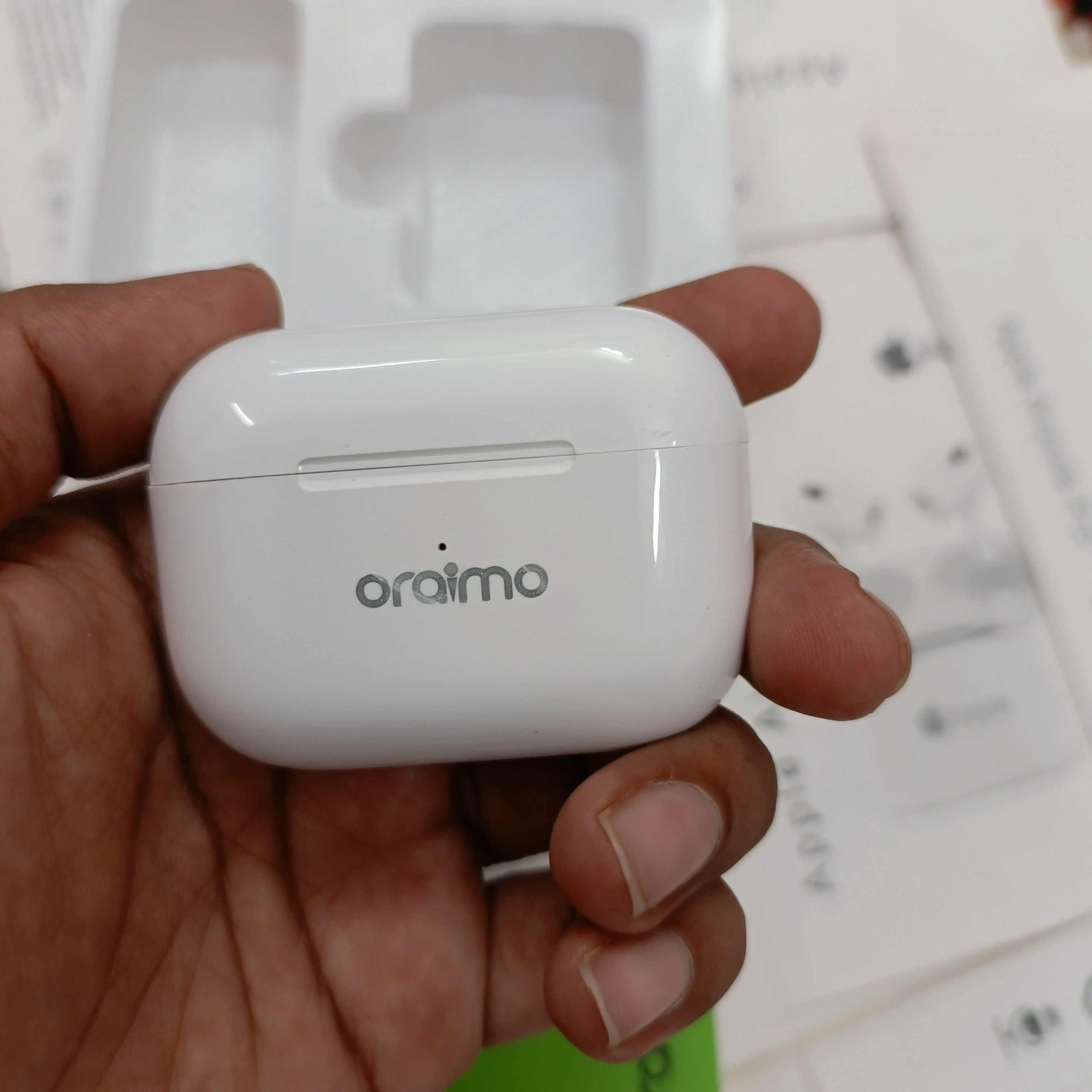 Oraimo Tws (White)